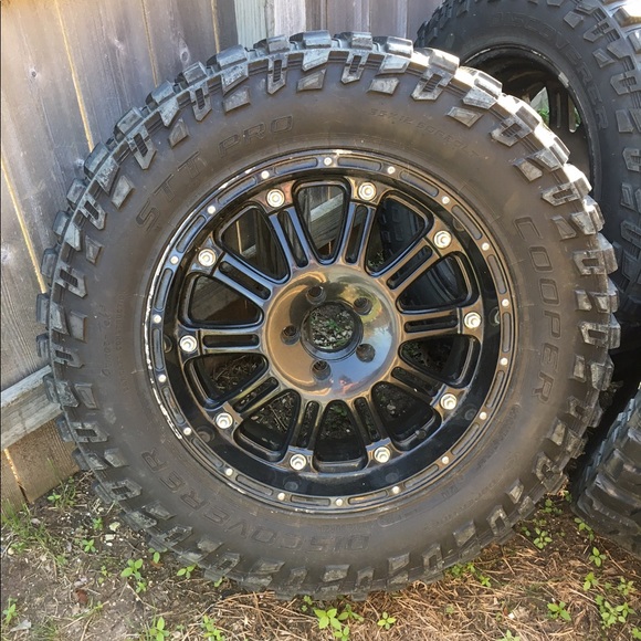 20” rims . - Picture 3 of 3
